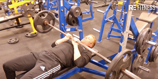 HOW TO DO CLOSE GRIP BENCH PRESS